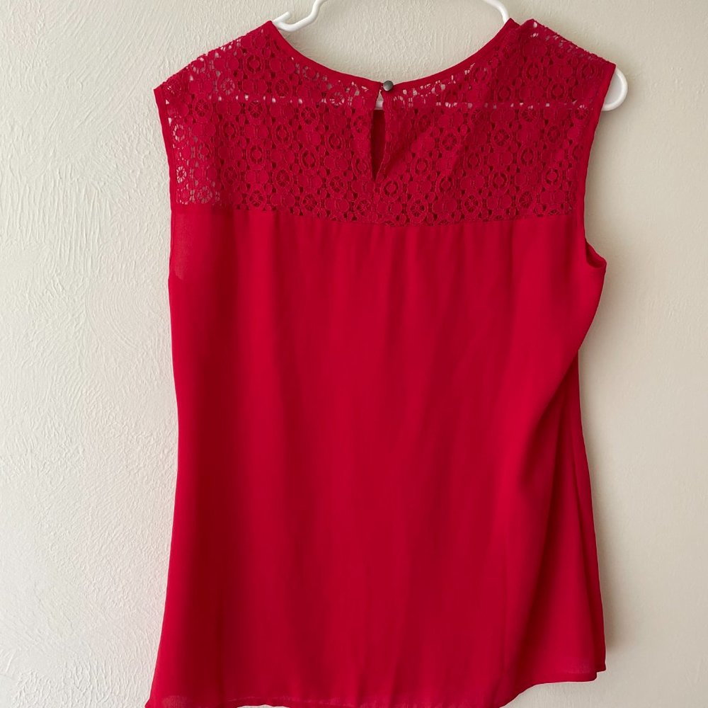 Red lace detail top, never worn - Picture 3 of 3